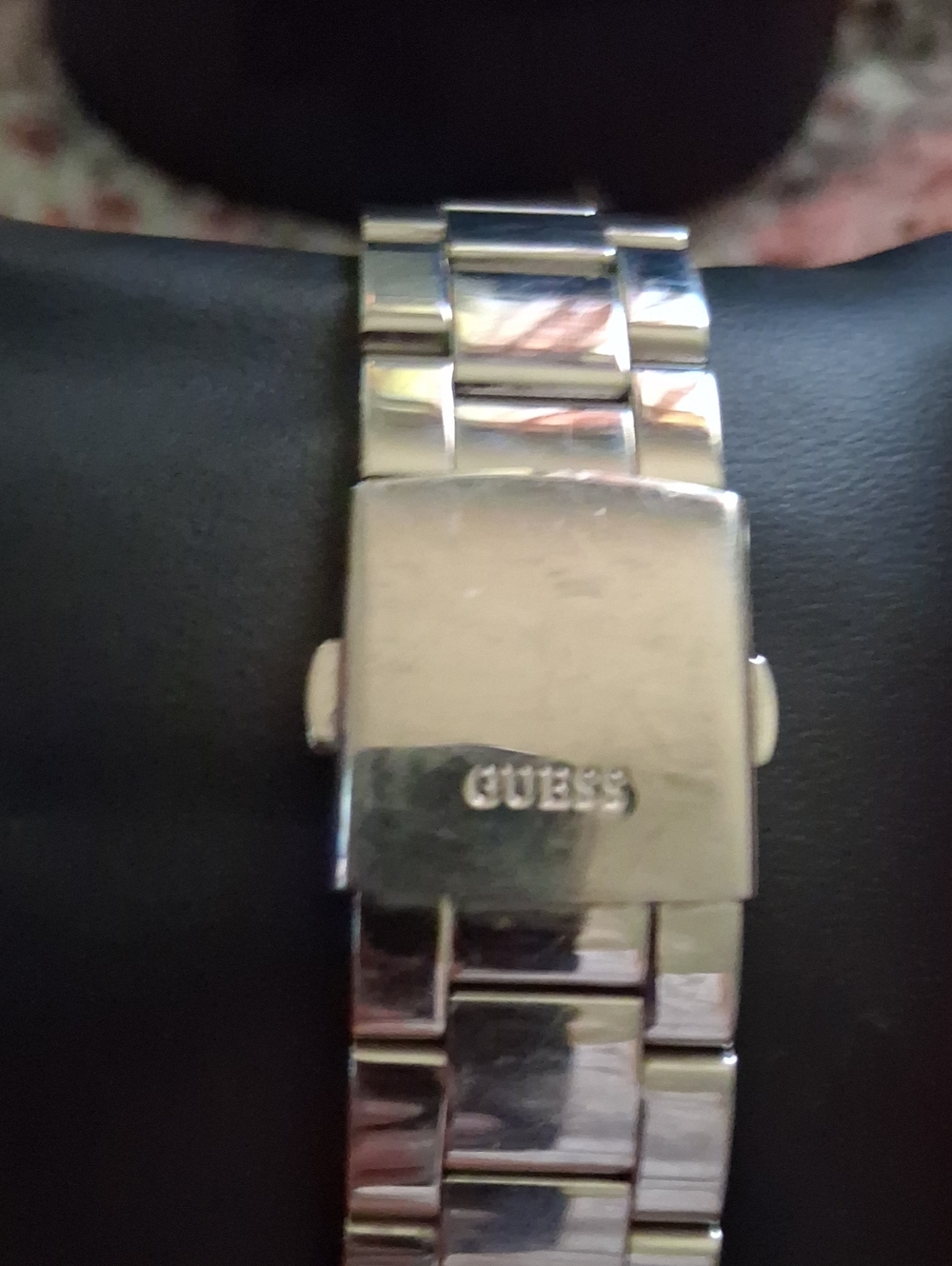 Guess Watch - Picture 3 of 4